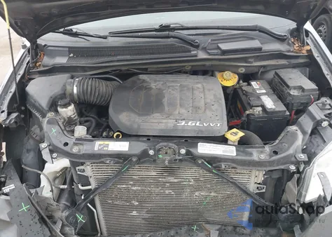 2016 Dodge Grand Caravan Sxt z USA, uszkodzony, nr VIN 2C4RDGCG3GR336934